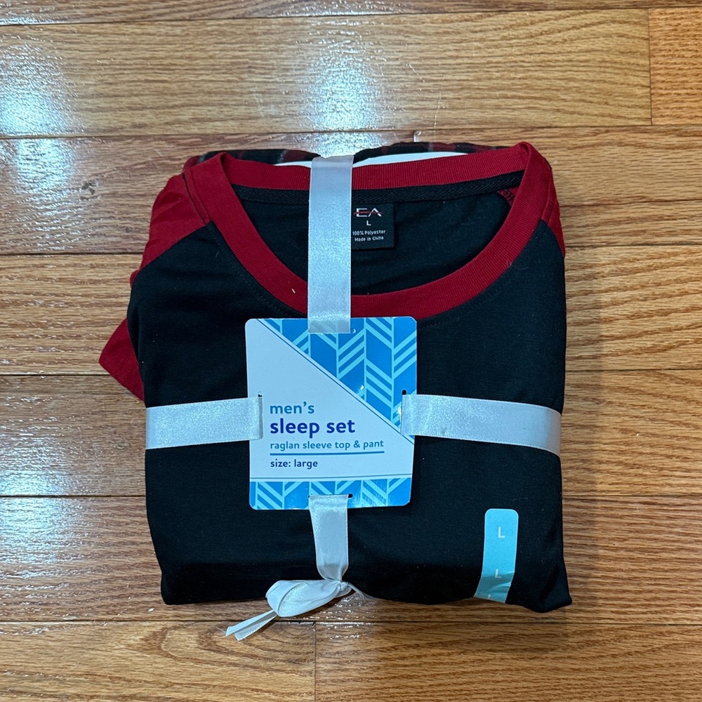 Men's Black and Red Sleep Set Size large